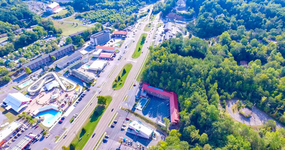 4020 Parkway , Pigeon Forge, TN 37863